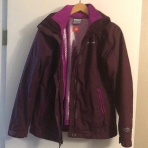 Columbia women’s Xtra Small purple coat rain coat